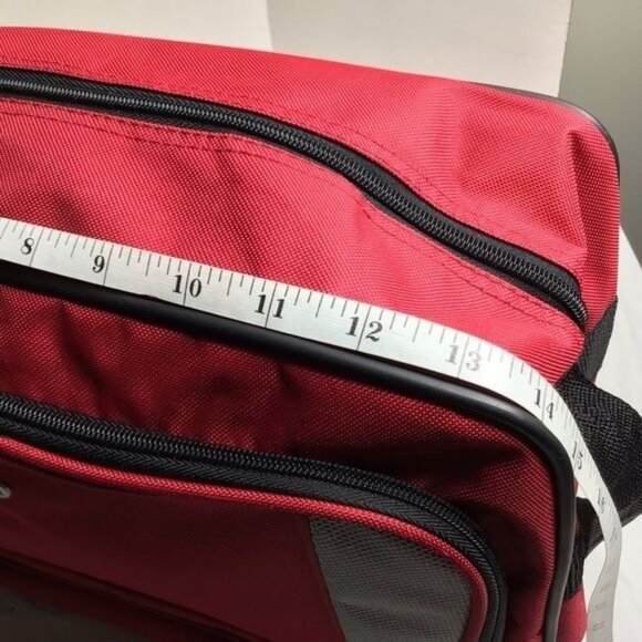 American Tourister Red Carry On Bag Shoulder Adjustable Travel Overnight Retro - Picture 11 of 12